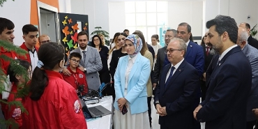 bilim-ve-teknoloji-yolculugu-bakude-basladi.jpg