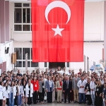 deude-genclik-sempozyumu-ve-bilim-sanat-senligi-coskusu.jpg