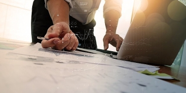 sasin-yeni-yapay-zeka-yonetisim-kaynaklari-kritik-bir-yapay-zeka-doneminde-netlik-ve-guven-sunuyor.jpg