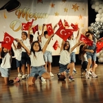 karsiyakanin-anaokullarinda-mezuniyet-coskusu.jpg