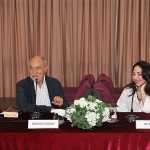 usta-yazar-gunduz-vassaf-okurlariyla-bulustu.jpg