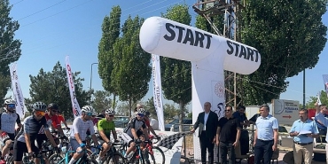 konyada-duzenlenen-mustafa-ayyorkun-turkiye-yol-sampiyonasinda-parabisiklet-starti-verildi.jpg