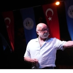 bogazicinde-siir-ve-muzik-esliginde-sanat-dolu-bir-aksam-yasandi.jpg