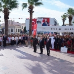 ayvalikin-dusman-isgalinden-kurtulusunun-103-yili-cumhuriyet-meydaninda-duzenlenen-etkinliklerle-coskuyla-kutlandi.jpg