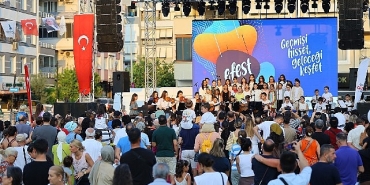 efest-2025-renkli-goruntulerle-basladi.jpg