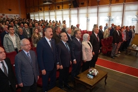 hareket-dergisi-ve-nurettin-topcu-sempozyumu-basladi.jpg