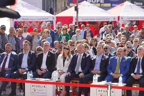 20ncisi-duzenlenen-uluslararasi-zeytin-hasat-ve-turizm-festivali-kortej-yuruyusuyle-basladi.jpg