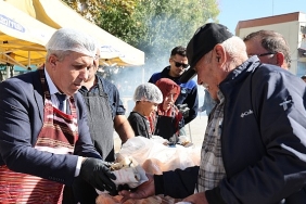 kandira-2-hamsi-festivalinde-lezzet-kultur-ve-kardeslik-tek-sofrada.jpg