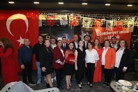 menderesin-her-noktasinda-cumhuriyet-coskusu.jpg