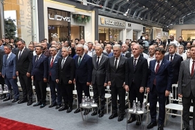 modef-expo-inegol-mobilya-fuari-kapilarini-acti.jpg