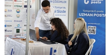 bilisim-fuari-stantlarina-7den-70e-yogun-ilgi.jpg