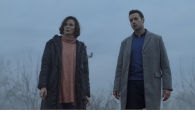 netflix-merakla-beklenen-yeni-dizisi-kasabanin-yayin-tarihini-paylasti.jpg