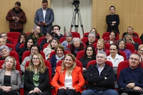bakirkoy-muhabbetine-ragip-savas-konuk-oldu.jpg