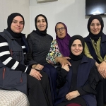 kartepede-buyuklerin-yalnizligina-dokunan-sicak-bir-el.jpg