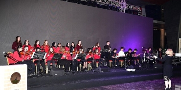 osmangazinin-genc-muzisyenleri-bursalilara-muzik-ziyafeti-sundu.jpg