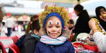 yeni-yil-festivali-osmangazi-meydaninda-yogun-ilgi-goruyor.jpg