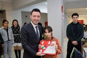 bayraklida-yariyil-tatili-cocuklar-icin-senlige-donusuyor.jpg