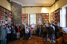 bucali-cocuklar-cumhuriyet-kutuphanesini-kesfetti.jpg