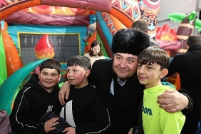 baskan-ozarslan-ramazan-sokagini-ziyaret-etti.jpg