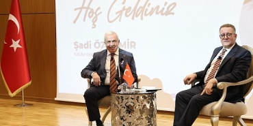 baskan-sadi-ozdemir-genclerle-bulustu.jpg