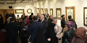 turan-sevgilinin-hat-sergisi-bir-hat-uzerinde-63-yil-zeytinburnu-kultur-sanatta-acildi.jpg