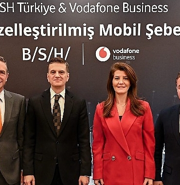 vodafone-business-ve-bsh-ev-aletleri-turkiyede-ticari-kullanimdaki-ilk-5g-destekli-akilli-fabrika-uygulamasini-hayata-gecirdi.jpg