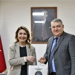 belediye-baskani-nergiz-karaagacli-ozturkten-14-mart-tip-bayrami-ziyareti.jpg