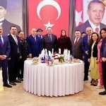manisa-protokolu-bayramlasma-toreninde-bir-araya-geldi.jpg