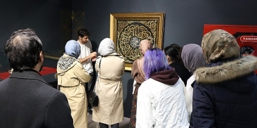 mukaddes-emanetler-beyaz-kalpleri-duygulandirdi.jpg