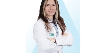 uyku-kalitenizi-sessizce-sabote-eden-5-beslenme-hatasi.jpg
