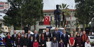 23-nisan-ulusal-egemenlik-ve-cocuk-bayrami-golcukte-torenle-kutlandi.jpg