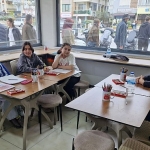 ayvalik-belediyesinin-resim-atolyelerine-yogun-ilgi.jpg
