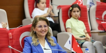 bakirkoy-belediyesi-cocuk-meclisinden-23-nisan-ozel-oturumu.jpg