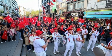 bakirkoyde-milli-egemenlik-yuruyusu.jpg