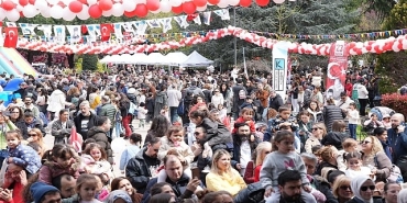 kadikoyde-parklar-cocuklarla-senlendi.jpg