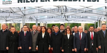 nilufer-23-nisani-cumhuriyet-meydaninda-kutladi.jpg