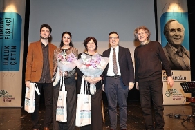 niluferde-ataol-behramoglu-ile-siir-ve-muzik-dolu-gece.jpg