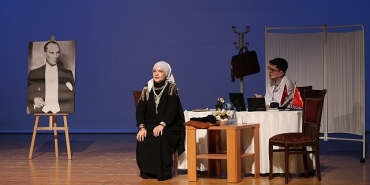 osmangazi-belediyesi-rumeli-sicakligini-sahneye-tasidi.jpg