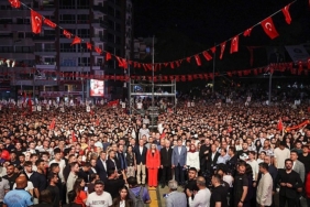 antalya-buyuksehir-belediyesinden-coskulu-19-mayis-kutlamasi.jpg