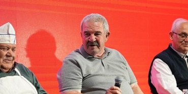 ayvalikin-yasayan-mutfak-efsaneleri.jpg