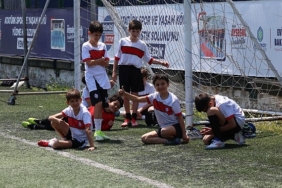 bakirkoyde-19-mayis-coskusu-basladi.jpg