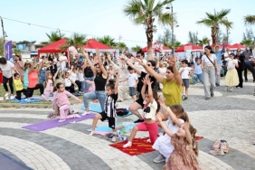 didimde-anneler-gunu-sevgi-ve-dayanisma-icinde-kutlandi.jpg