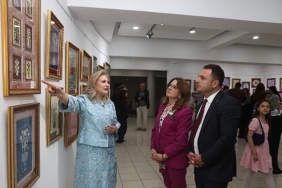 ebru-ve-kaat-i-sergisi-acildi.jpg