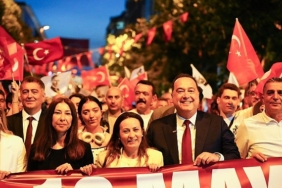 fener-alayi-ozbi-konseri-ve-300-dronluk-gosteri-buyuledi.jpg