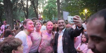 genclik-bayrami-torbalida-coskuyla-kutlandi.jpg