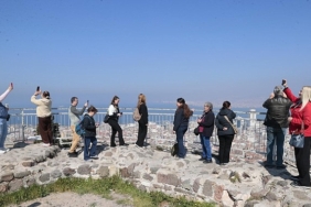 konak-kulturel-miras-gezileriyle-kenti-kesfettiler.jpg