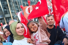 maltepe-19-mayista-tek-yurek.jpg
