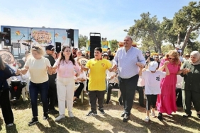 menderes-ucurtmalarla-rengarenk.jpg