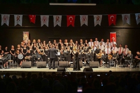 bornovada-yaza-coskulu-merhaba.jpg