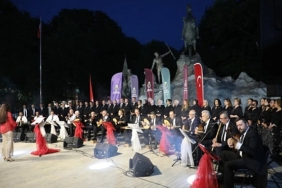 inegol-belediyesi-tsm-korosundan-unutulmaz-konser.jpg